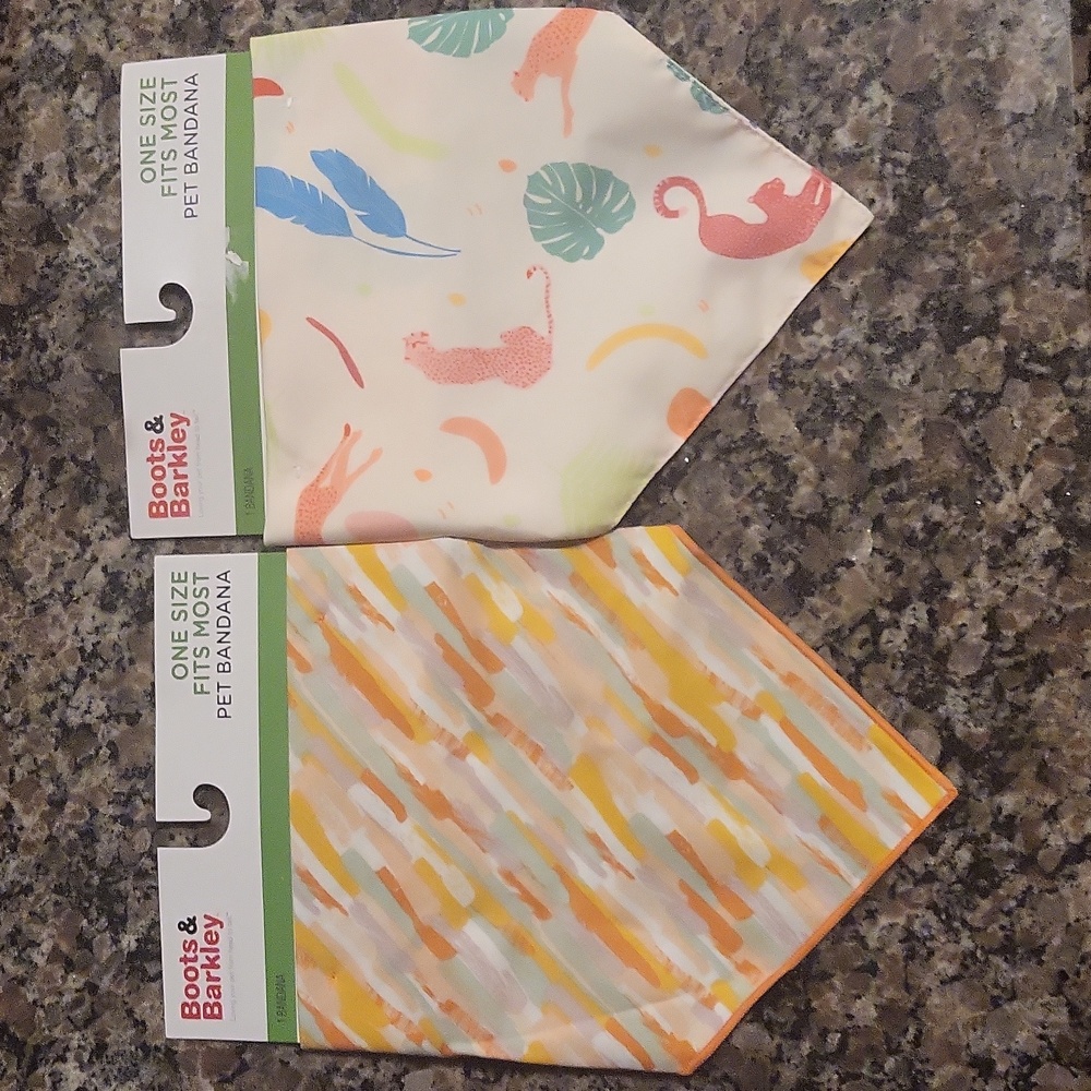 Lot of 2 New Boots & Barkley Pet Bandanas one size fits most white, orange